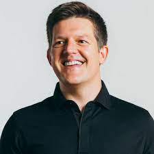 Headshot of Roelof Botha
