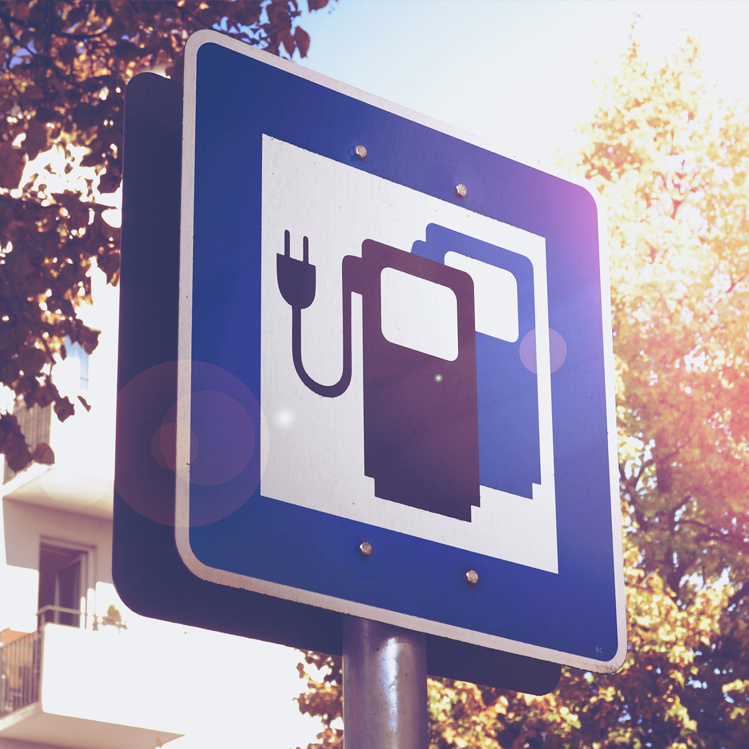 Expanding electric-vehicle adoption despite early growing pains