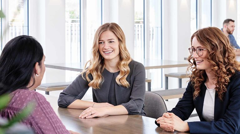 Dein Gap Year in Research